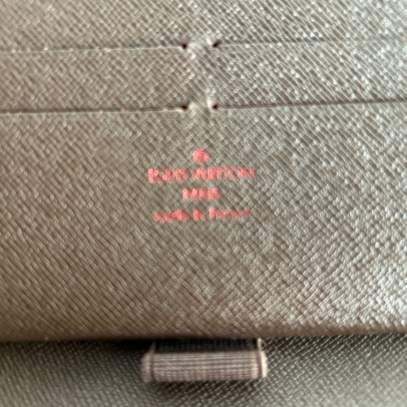 Checkered Brown Wallet - Picture 9 of 9